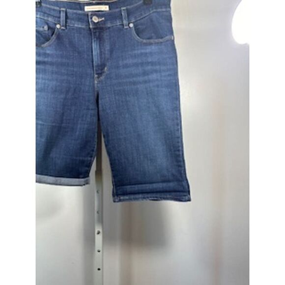 LEVI'S Women's Denim Classic Bermuda Jean Shorts Blue Size 31 - Picture 6 of 9